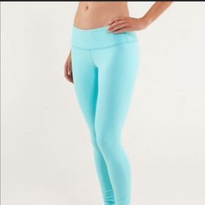 LULULEMON BLUE LEGGINGS
